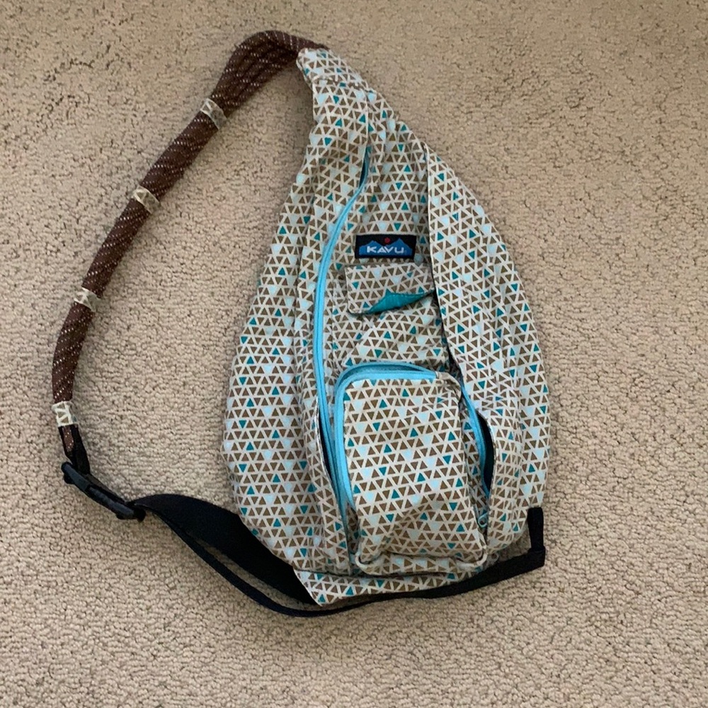 Women’s Kavu Sling Pack Excellent Condition